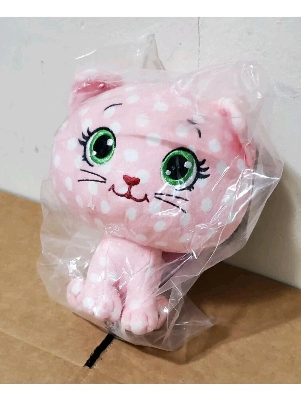 Strawberry Shortcake CheeBee Custard Plush Pink Polka Dot Cat Scented Plastic BG